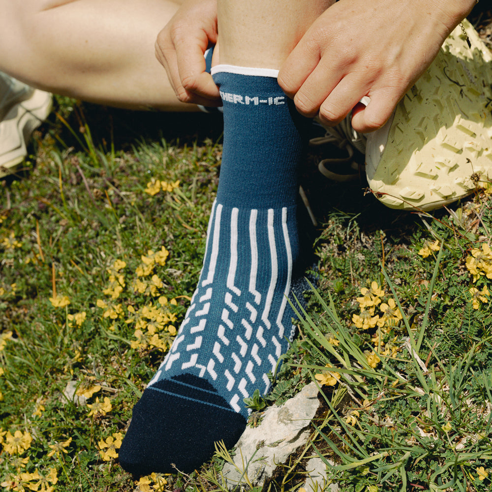 Wandersocken – Outdoor Light Crew Weiß/Marineblau
