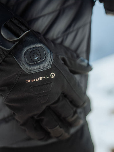 Heated ski gloves
