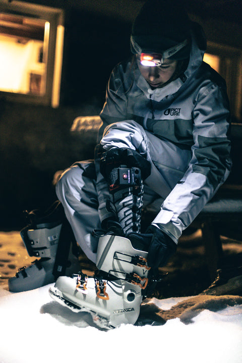 Heated ski socks + batteries