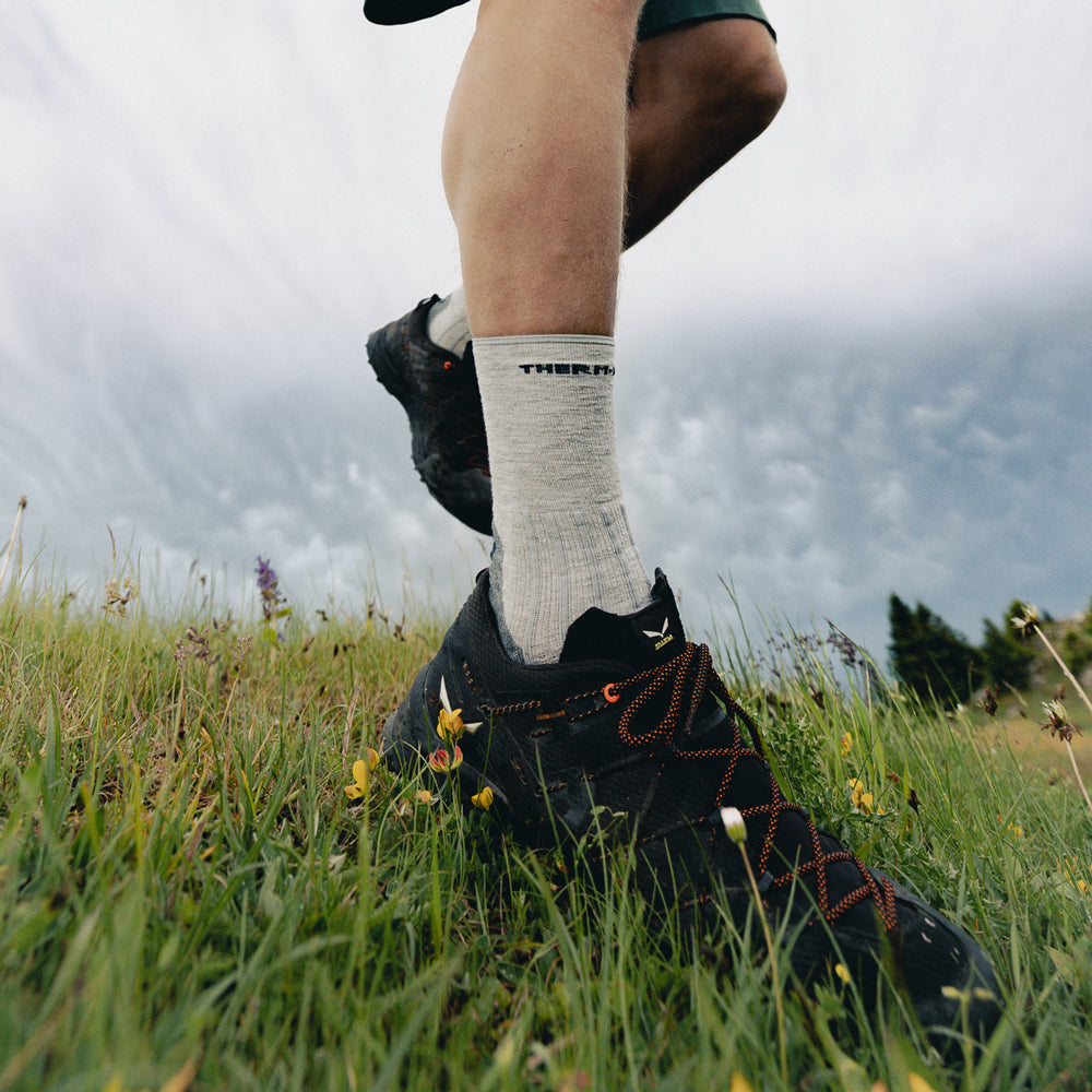 Hiking Socks - Outdoor Light Linen Crew Light Grey/Charcoal